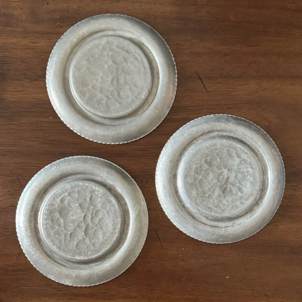 Hammered Aluminum Coasters, Fish Themed — 3 Count